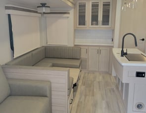 Forest River RV Rockwood Signature Ultra Lite 8336BH