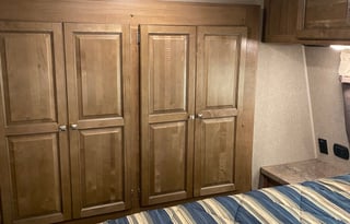 Spacious 2017 Forest River Flagstaff Superlite