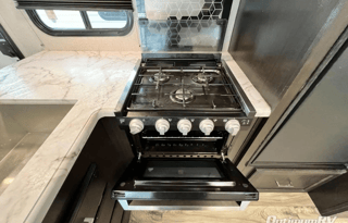 2021 Venture SporTrek