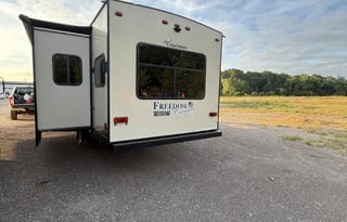 2018 Coachmen Forest River Gaal1685