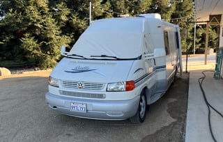 2003 Winnebago Rialta 22HD