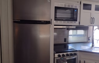 Zwisle's Galloping Palomino