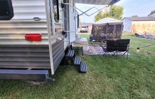 The Brownie NEWLY RENOVATED Sleeps 6 Must See !