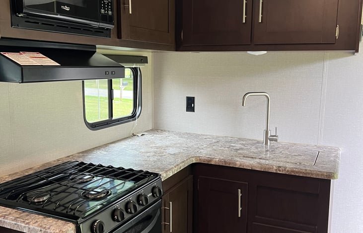 Microwave, stove and oven!