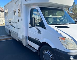 Winnebago Chalet 24V