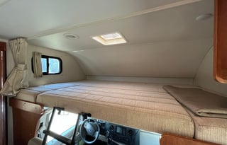 "The Dude" 2017 Winnebago - Minnie Winnie 31G