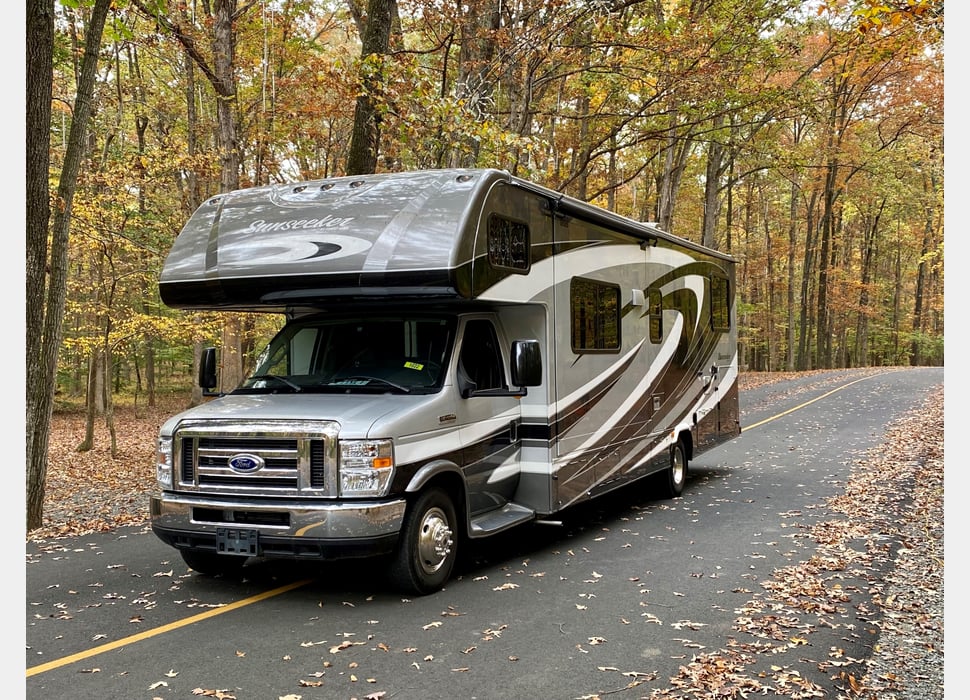 Class C Motor Home rentals in Williamstown