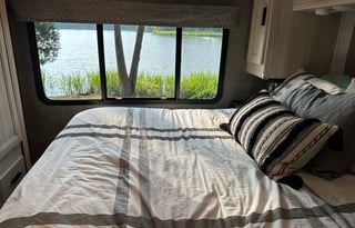 2022 - 8 Passenger Class C - Family Trip Ready