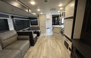 Disney and Beach Ready! 33' Jayco-Bunkhouse Slps 8