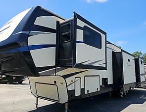 CrossRoads RV Cameo 3871BH