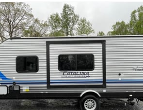 Coachmen RV Catalina Summit Series 7 184DBK