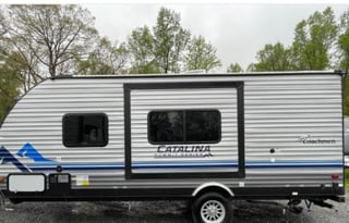 2022 Coachmen RV Catalina Summit Series 7 184FQS