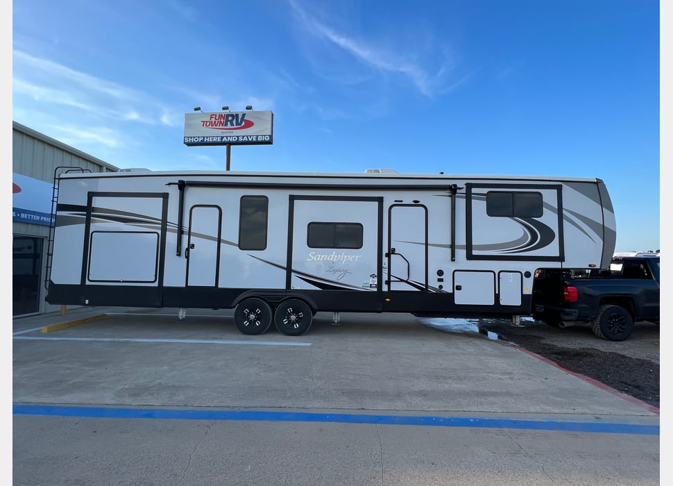 Fifth Wheel rentals in Edmond