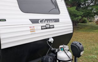 Cute loaded camper w/bunkbeds-2022KZSportsman181BH