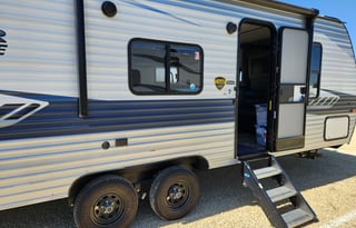 2020 CrossRoads RV Zinger Lite ZR229BH