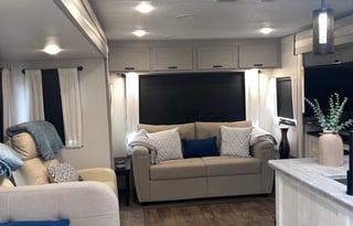 2021 Forest River Vibe 28RL