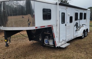 2009 Three Horse Living Quarter Horse Trailer