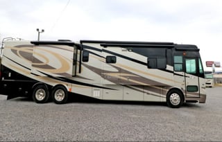 2011 Tiffin Phaeton | Luxury 42' Bath & Half