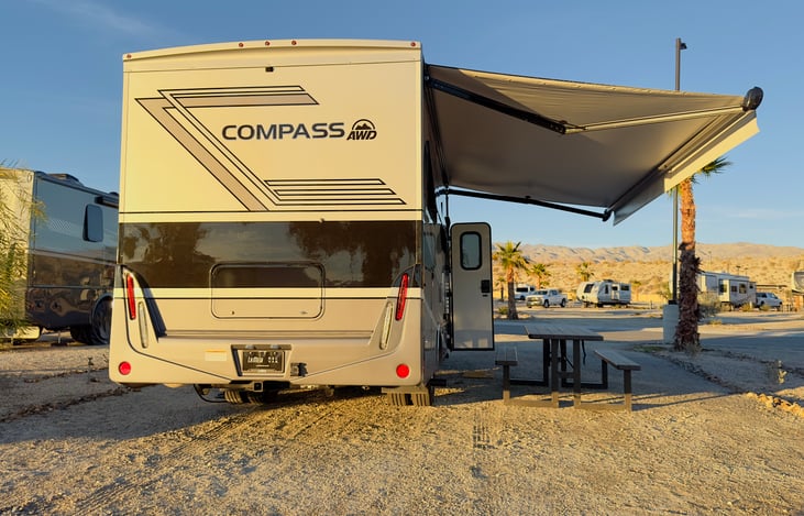 Coachella Lakes RV Resort