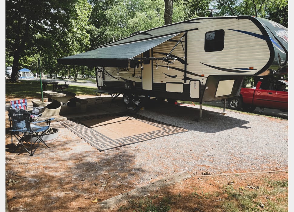 Fifth Wheel rentals in Portland