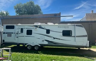 The Wisconsin Palomino - Heavy Kevy's Camper