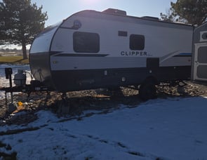 Coachmen RV Clipper Ultra-Lite 182DBU