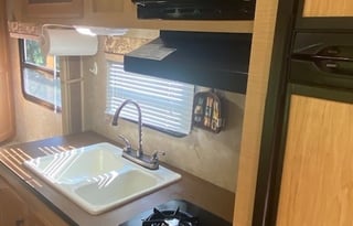 KZ 180 Coyote Lite camping trailer