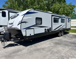 Forest River RV Cherokee Alpha Wolf 33BH-L