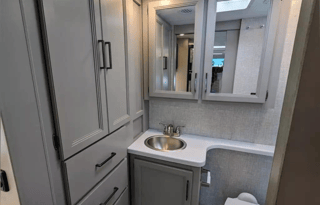 The Going Merry - Brand new luxury Thor Quantum