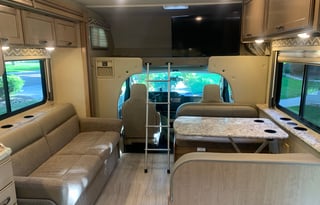 2019 Thor Motor Coach Daybreak Daybreak 30db