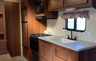 Mont & Deb’s Memory Maker