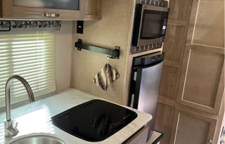 2020 R-Pod Sleeps 4. Light. Can be pulled by  SUV.
