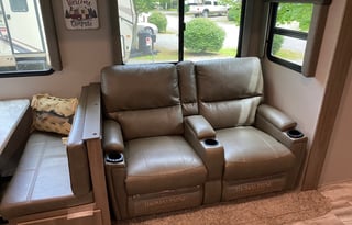 2020 Grand Design Imagine 3250BH