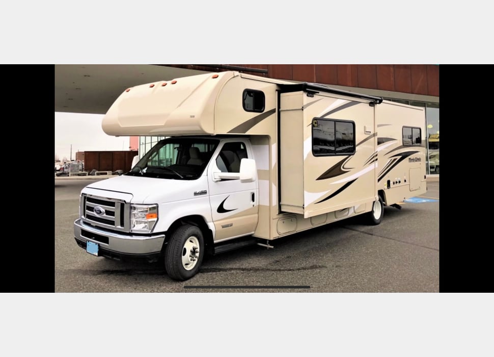 Class C Motor Home rentals in Anchorage