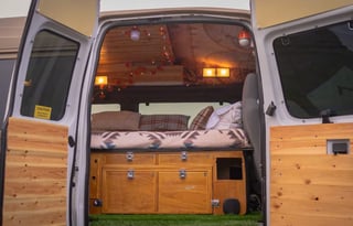 Autumn Breeze Voyager - Cozy Cedar Camper