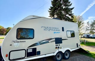 Cozy Toy Hauler | Pet Friendly | Sleeps 3
