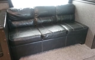 Clark's Comfy Camper-sleeps 9