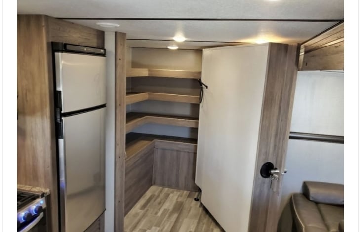 This is a closet/ pantry, not a bunkhouse.