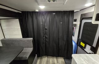 "Dayton" Happy Glamper Mini