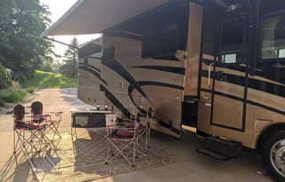 38ft Fleetwood Pace Arrow - Now this is "Glamping!" Beautiful Motorhome!