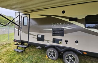 2017 Dutchmen RV Kodiak Ultimate 295TBHS