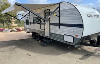 Spacious Clean New 27' Ultra-Lite Travel Trailer