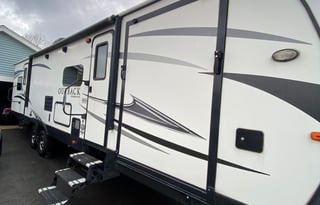 2017 Keystone RV Outback 324CG