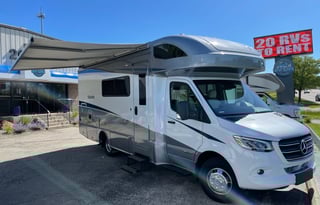 2021 Winnebago Navion 24D
