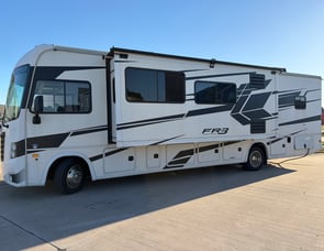 Forest River RV FR3 33DS