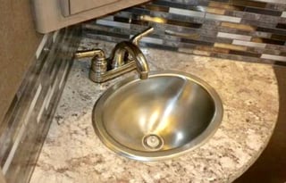 Tour New England in a 2019 Thor Freedom Elite 22FE