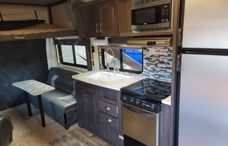 2018 Forest River RV Sandstorm 242SLC