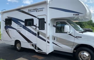 2022 Thor Motor Coach Freedom Elite 23H