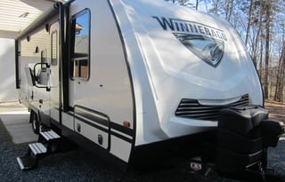 2020 Winnebago Minnie Winnie 25B