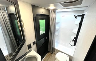 2022 GREY WOLF - PERFECT FAMILY CAMPER, SLEEPS 8